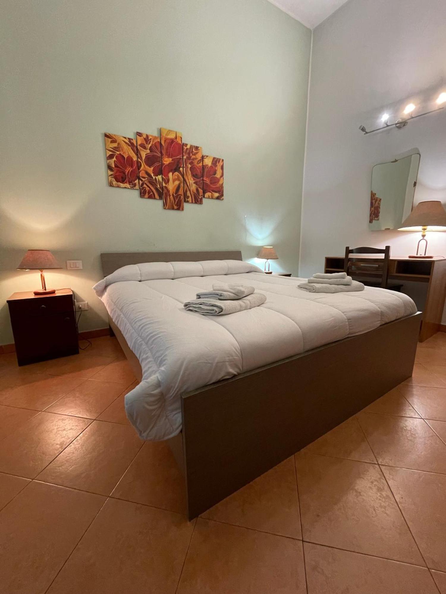 Hola Cathedral House Cadorna Apartment Palermo Luaran gambar