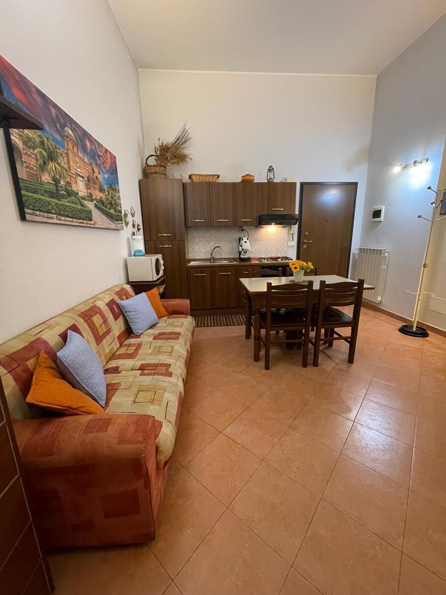 Hola Cathedral House Cadorna Apartment Palermo Luaran gambar